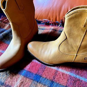 Born boots